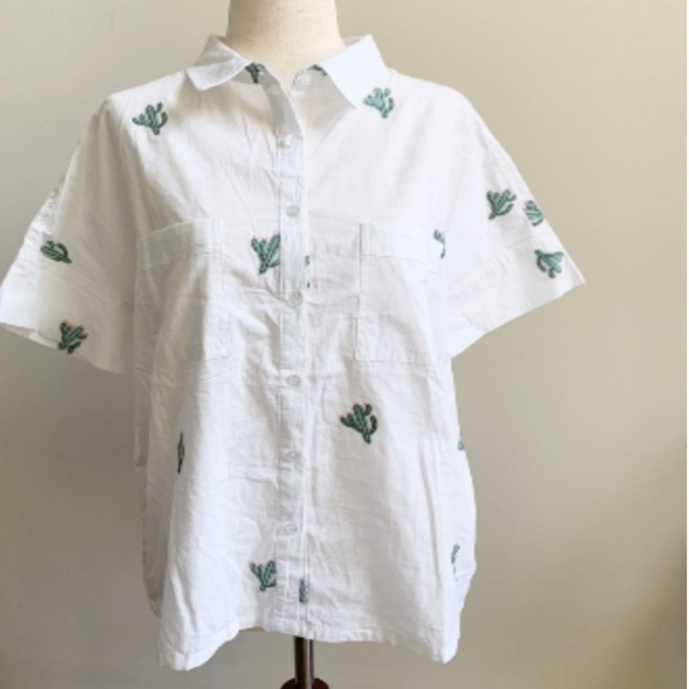 Cactus print blouse 🌵